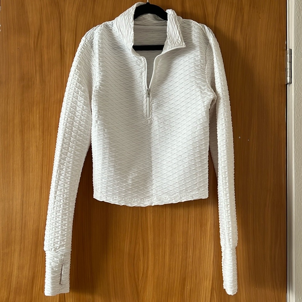 Buffbunny Permafrost Pullover - Polar